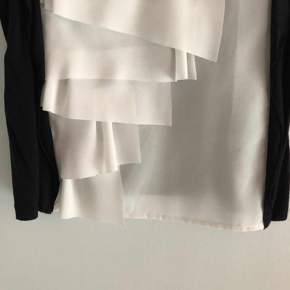 Bebe Ruffled Tuxedo Front V Neck Top - Picture 3 of 6